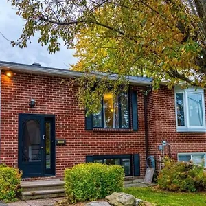 Homestay Castlerooms Homestay, Ottawa